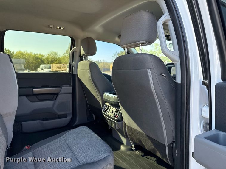 image for item DS3705 2021 Ford F150 XL SuperCrew pickup truck