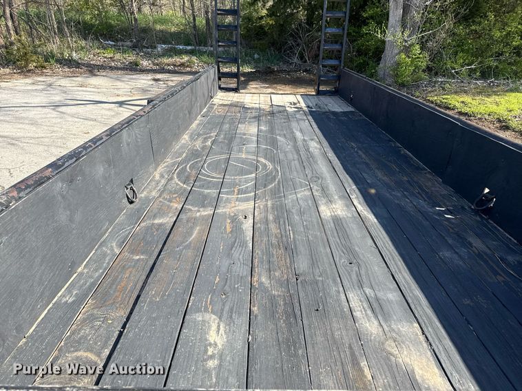 image for item DS4260 2003 Texas Bragg Enterprises equipment trailer