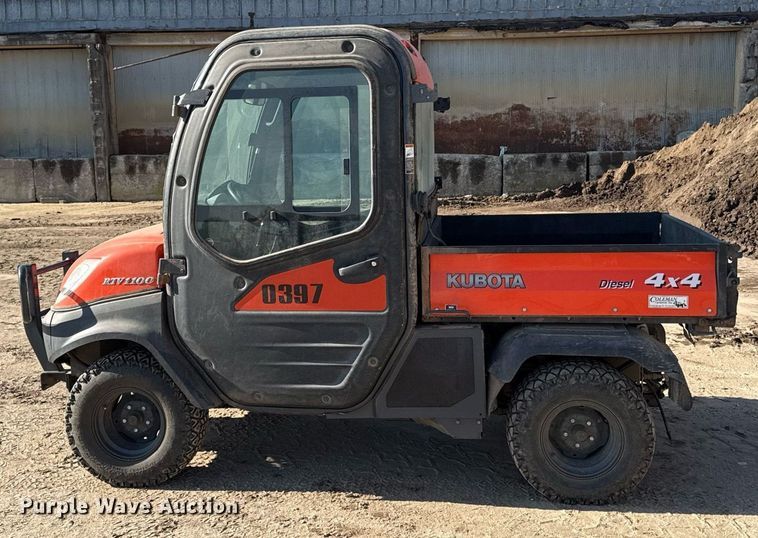 image for item DS4280 2011 Kubota RTV1100 utility vehicle