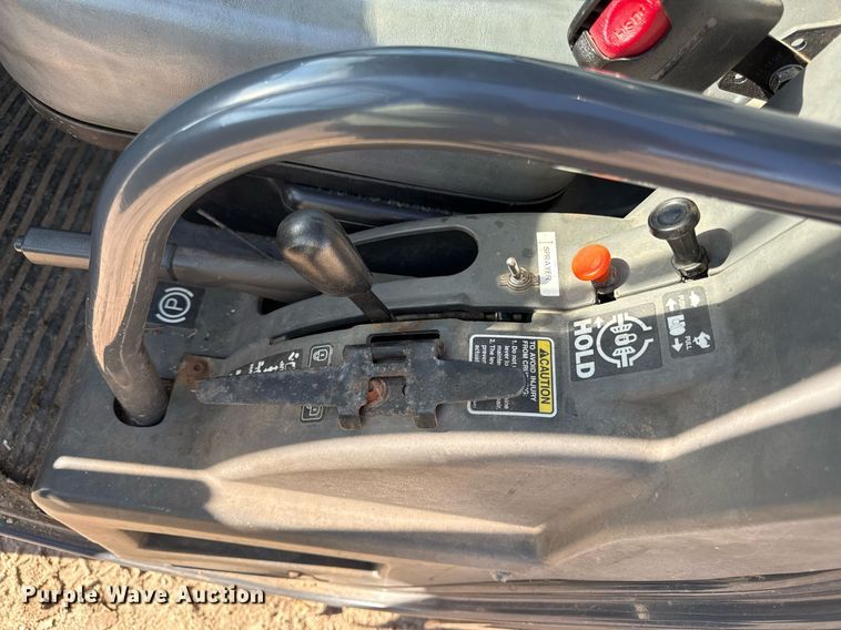 image for item DS4280 2011 Kubota RTV1100 utility vehicle