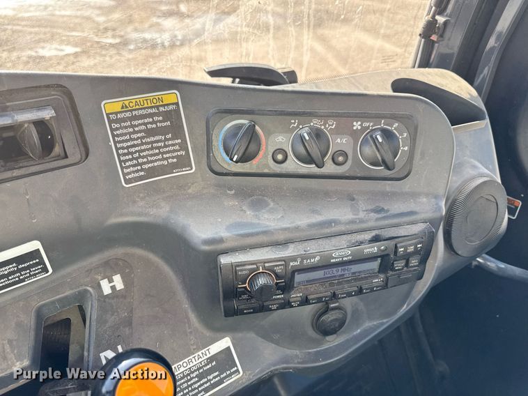 image for item DS4280 2011 Kubota RTV1100 utility vehicle