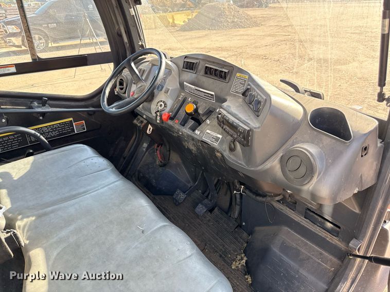 image for item DS4280 2011 Kubota RTV1100 utility vehicle