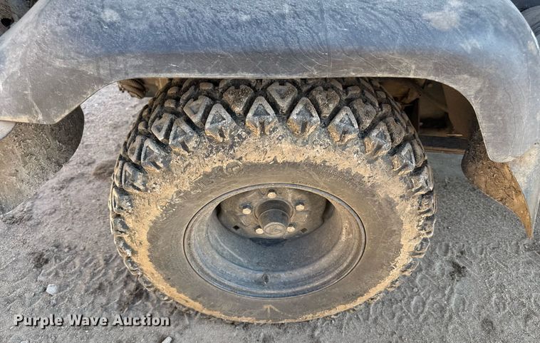 image for item DS4280 2011 Kubota RTV1100 utility vehicle