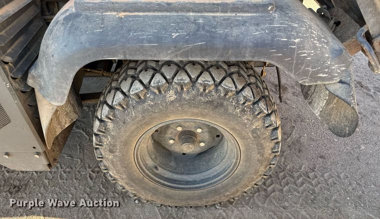 image for item DS4280 2011 Kubota RTV1100 utility vehicle