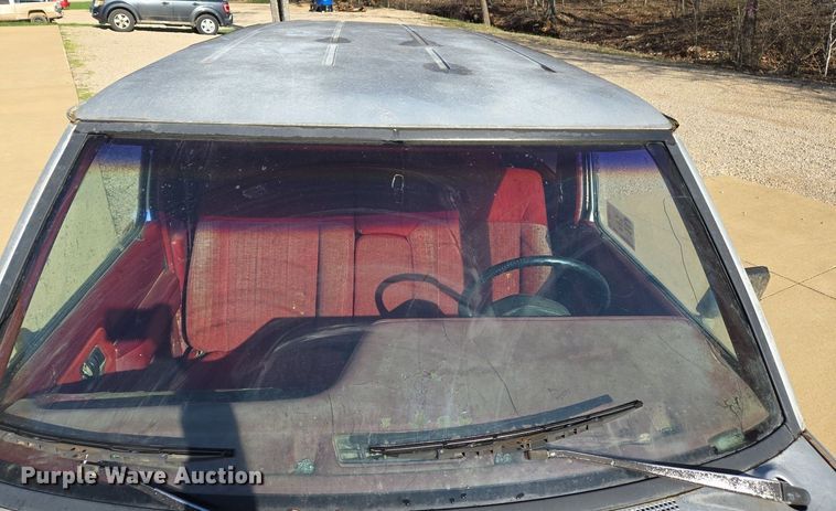 image for item DS5374 1990 Ford Bronco II XLT SUV