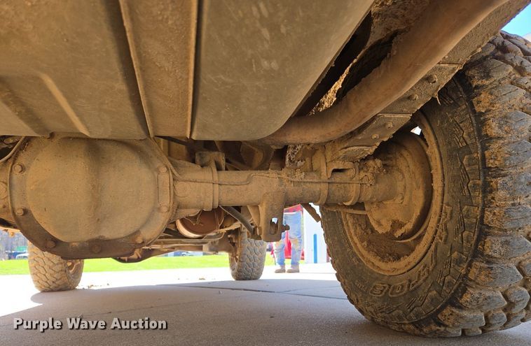 image for item DS5374 1990 Ford Bronco II XLT SUV