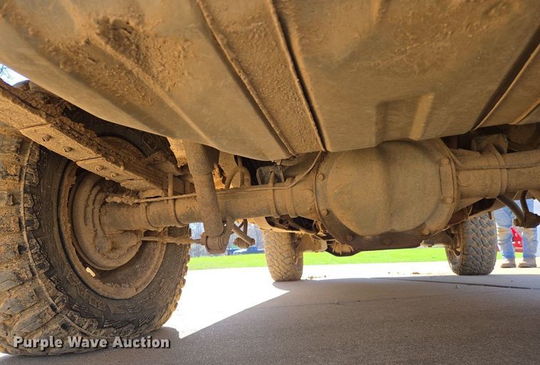 image for item DS5374 1990 Ford Bronco II XLT SUV