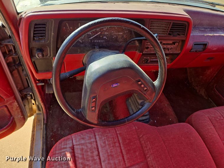 image for item DS5374 1990 Ford Bronco II XLT SUV