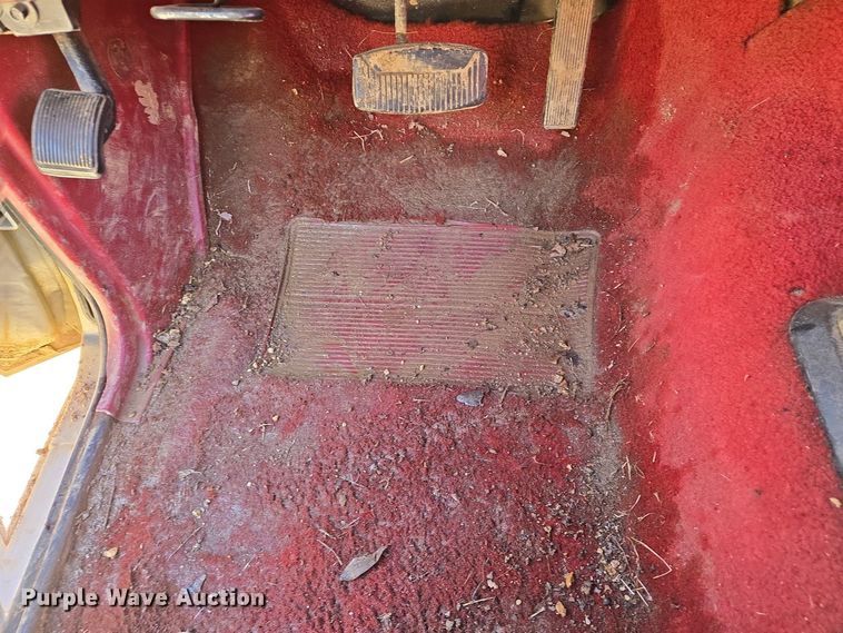 image for item DS5374 1990 Ford Bronco II XLT SUV