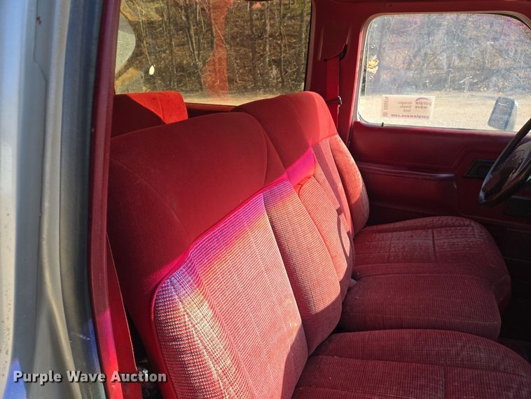 image for item DS5374 1990 Ford Bronco II XLT SUV