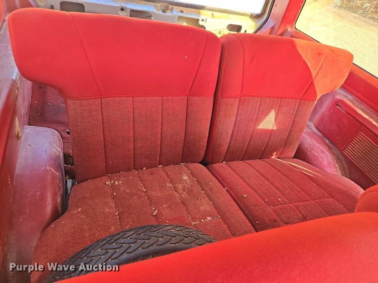 image for item DS5374 1990 Ford Bronco II XLT SUV