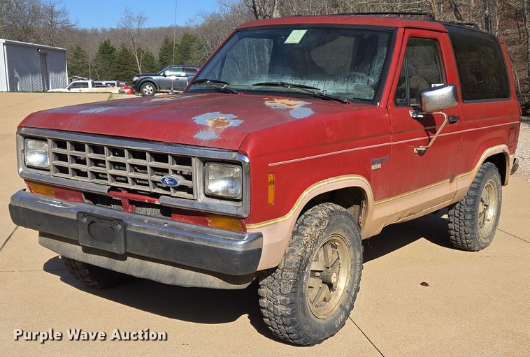 image for item DS5375 1987 Ford Bronco II SUV