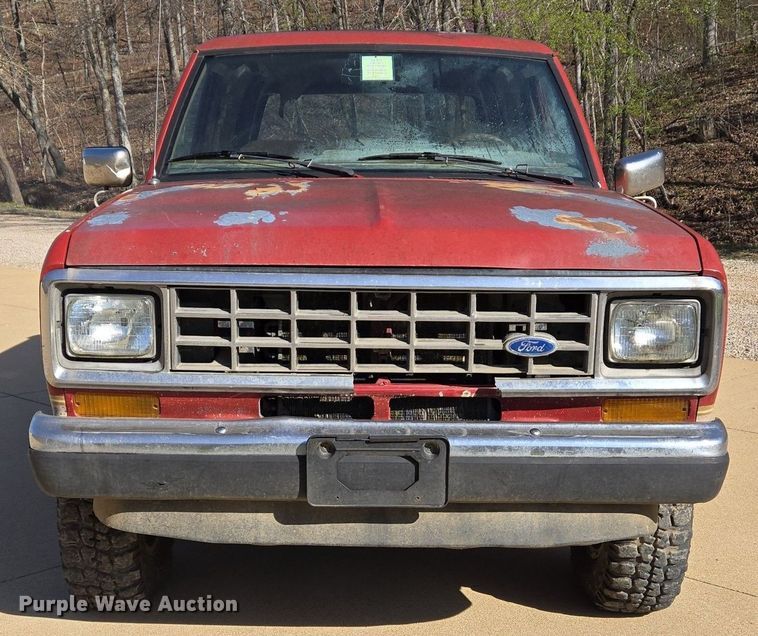 image for item DS5375 1987 Ford Bronco II SUV
