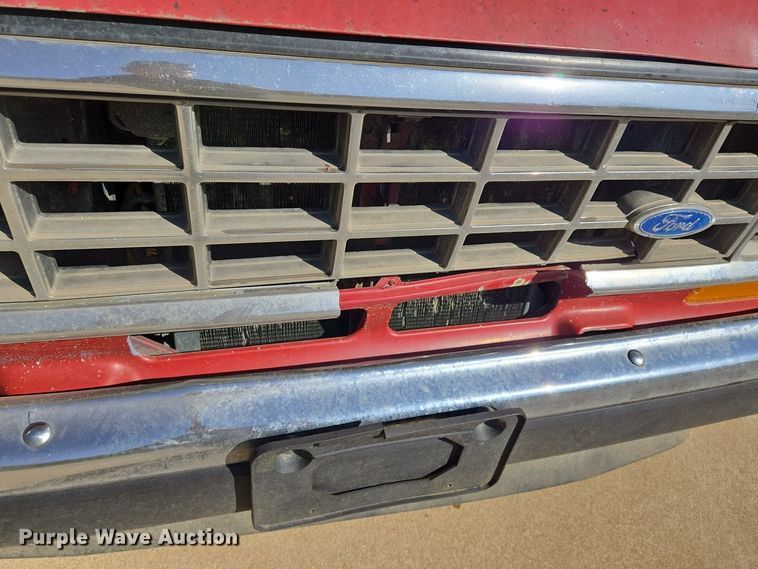 image for item DS5375 1987 Ford Bronco II SUV