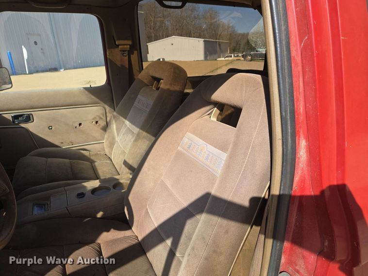 image for item DS5375 1987 Ford Bronco II SUV