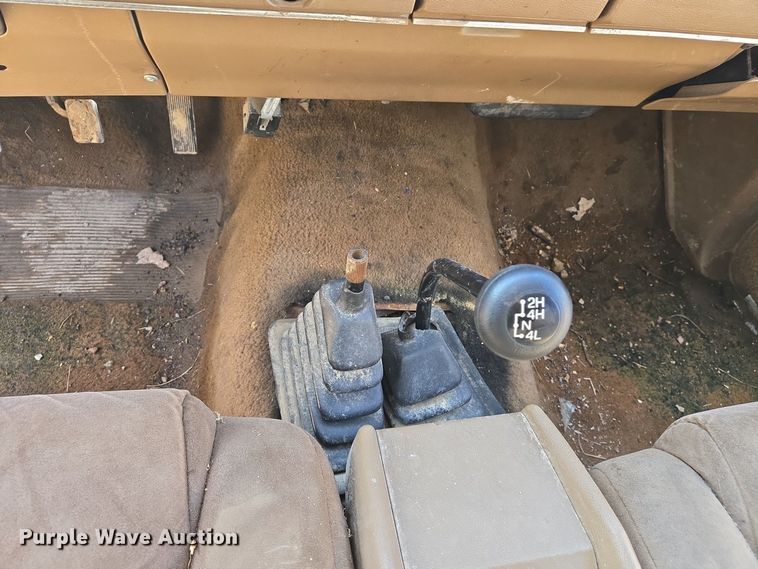 image for item DS5375 1987 Ford Bronco II SUV