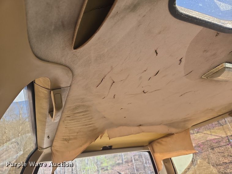 image for item DS5375 1987 Ford Bronco II SUV