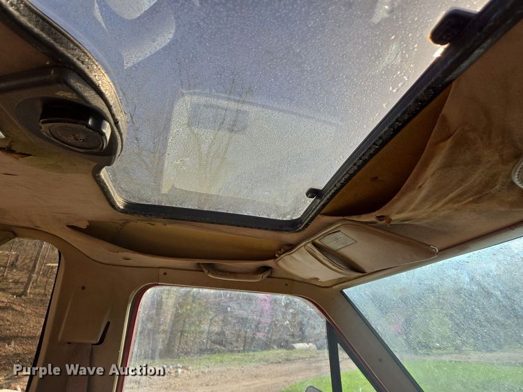 image for item DS5375 1987 Ford Bronco II SUV