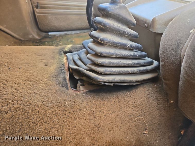 image for item DS5375 1987 Ford Bronco II SUV