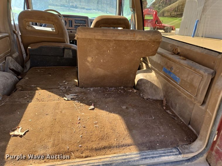 image for item DS5375 1987 Ford Bronco II SUV