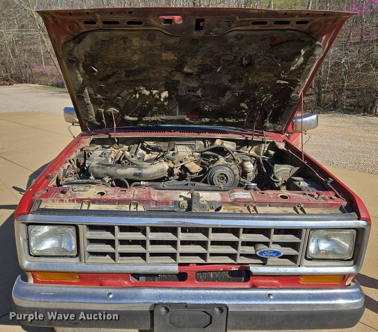 image for item DS5375 1987 Ford Bronco II SUV