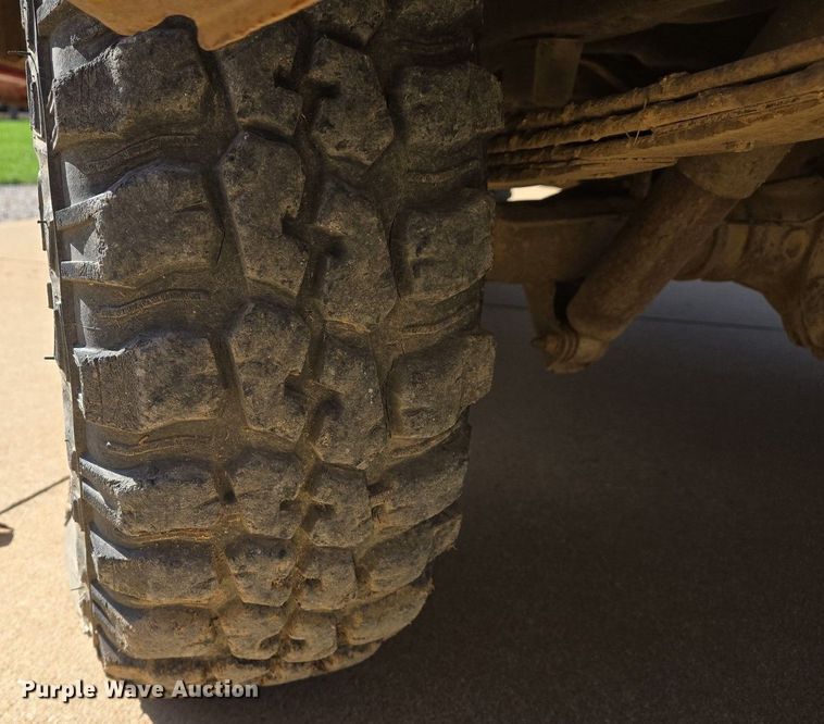 image for item DS5375 1987 Ford Bronco II SUV