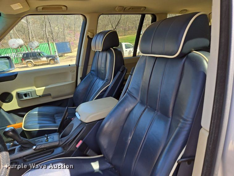 image for item DS5376 2004 Land Rover Range Rover HSE SUV