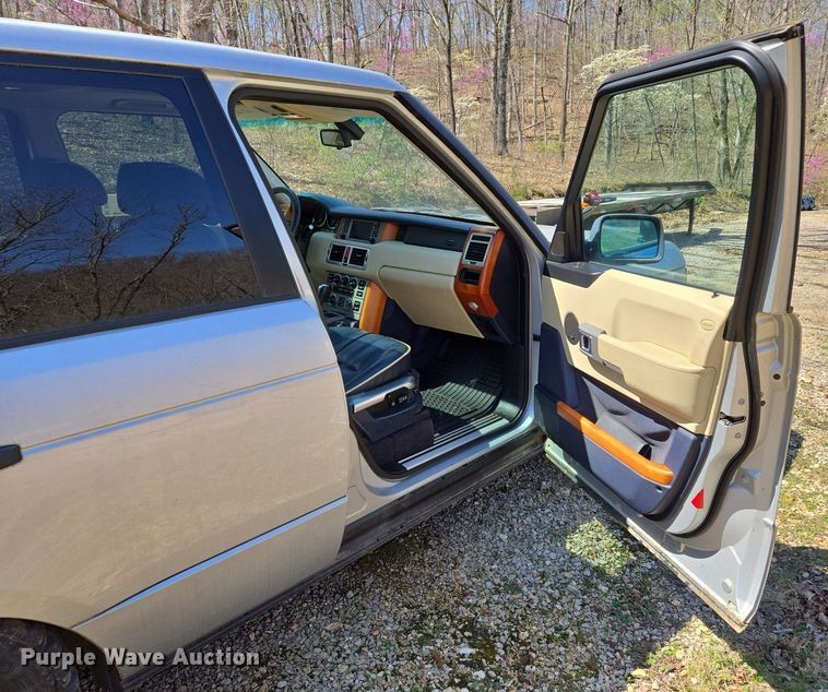 image for item DS5376 2004 Land Rover Range Rover HSE SUV