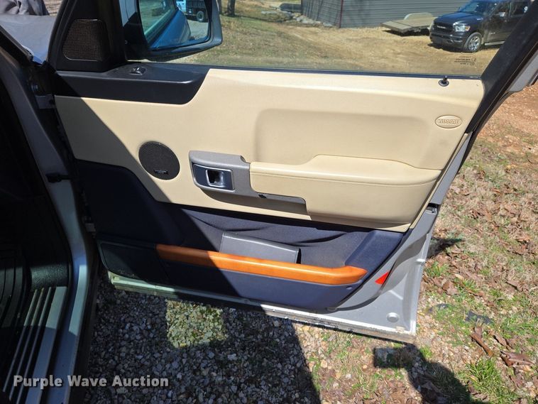 image for item DS5376 2004 Land Rover Range Rover HSE SUV