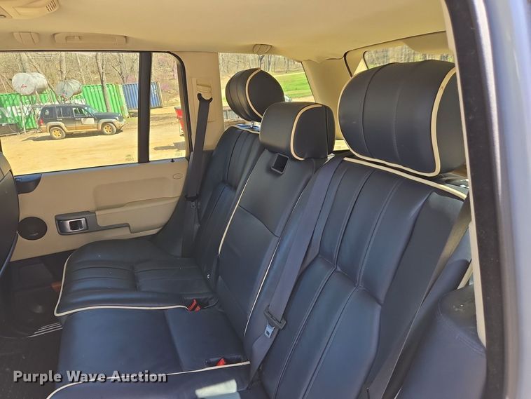 image for item DS5376 2004 Land Rover Range Rover HSE SUV