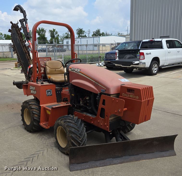 image for item DT4829 2011 Ditch Witch RT45 trencher