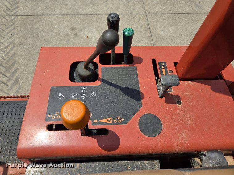 image for item DT4829 2011 Ditch Witch RT45 trencher