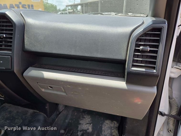 image for item DT4831 2018 Ford F150 XL pickup truck