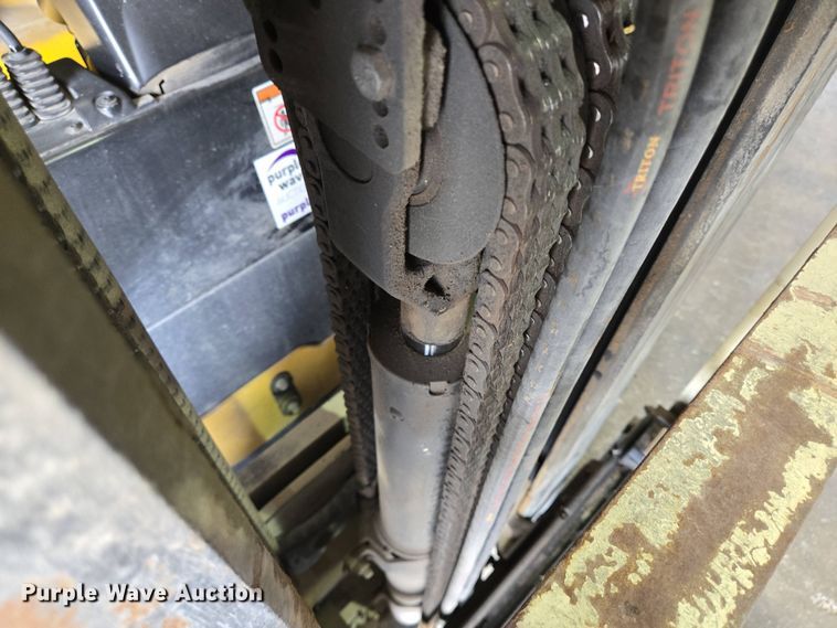 image for item DT4838 2016 Yale GLP060MXNEAE091 forklift