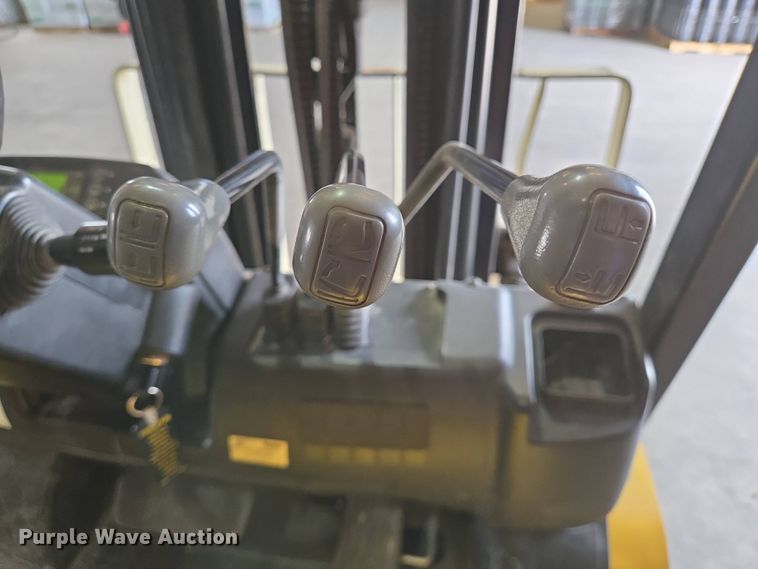 image for item DT4838 2016 Yale GLP060MXNEAE091 forklift