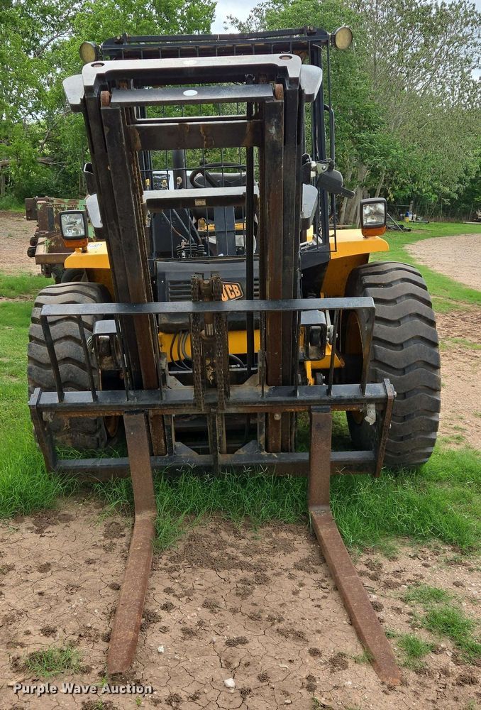 image for item DT4841 2012 JCB 930 forklift