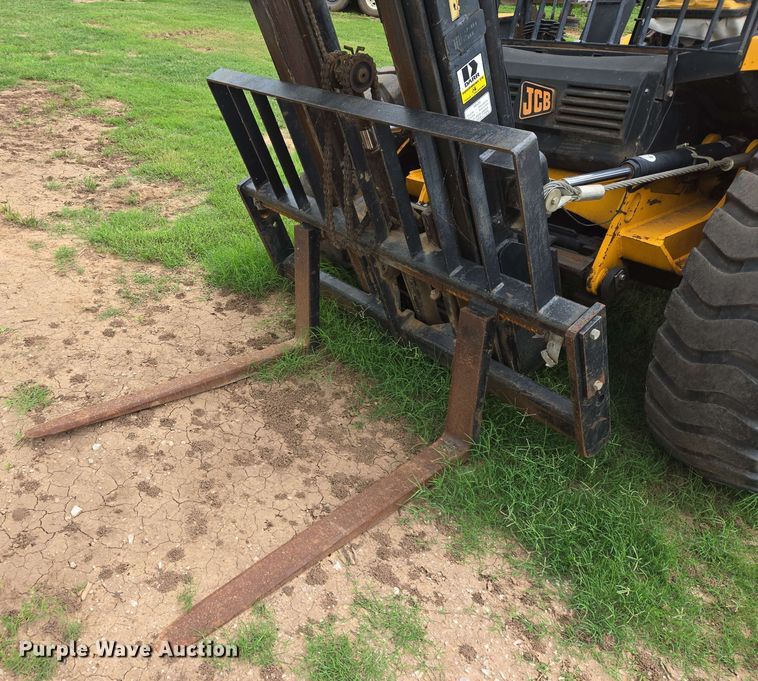 image for item DT4841 2012 JCB 930 forklift