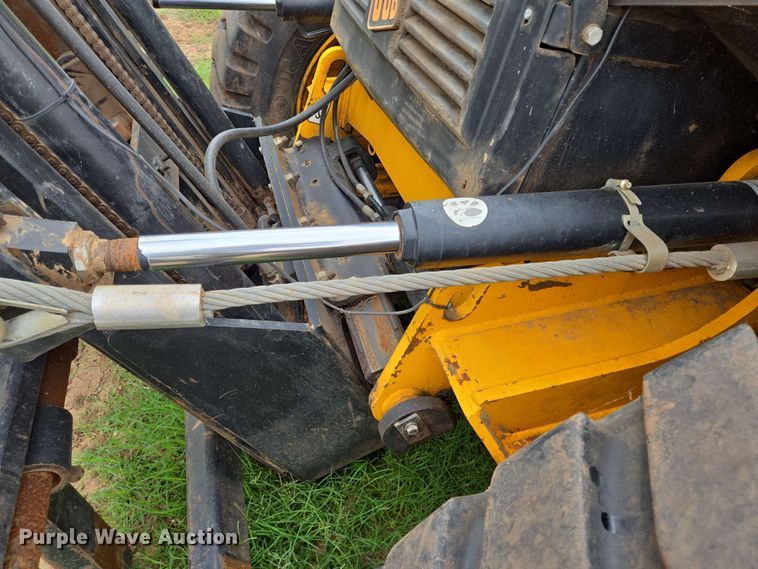 image for item DT4841 2012 JCB 930 forklift