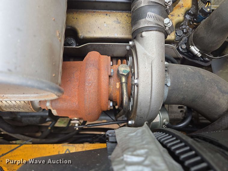 image for item DT4841 2012 JCB 930 forklift