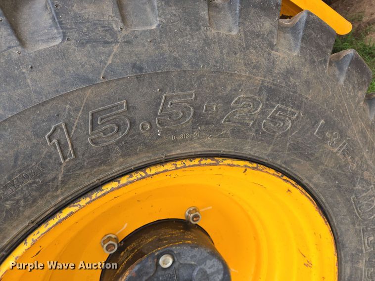 image for item DT4841 2012 JCB 930 forklift