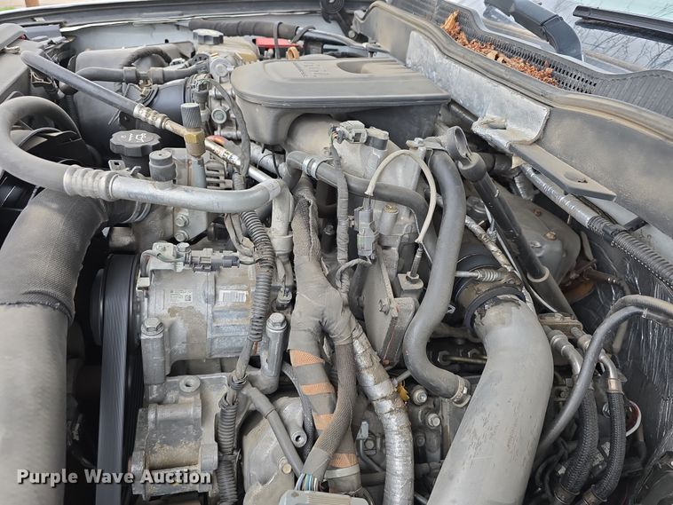 image for item DT6779 2015 Chevrolet Silverado 3500HD Crew Cab pickup truck