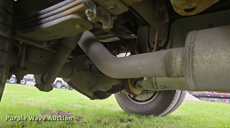 image for item DT6779 2015 Chevrolet Silverado 3500HD Crew Cab pickup truck