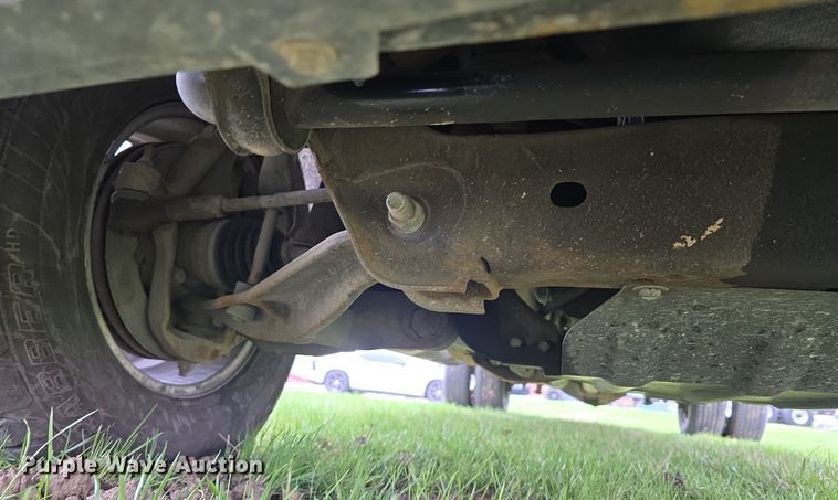 image for item DT6779 2015 Chevrolet Silverado 3500HD Crew Cab pickup truck