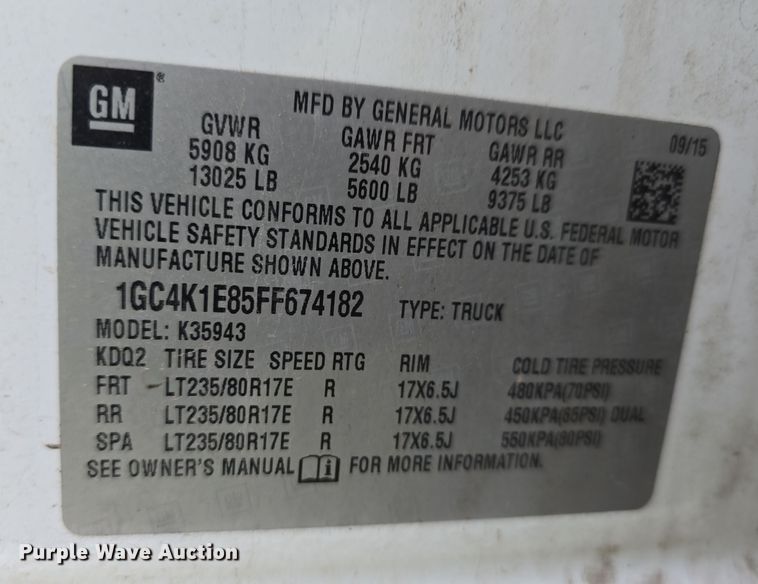 image for item DT6779 2015 Chevrolet Silverado 3500HD Crew Cab pickup truck