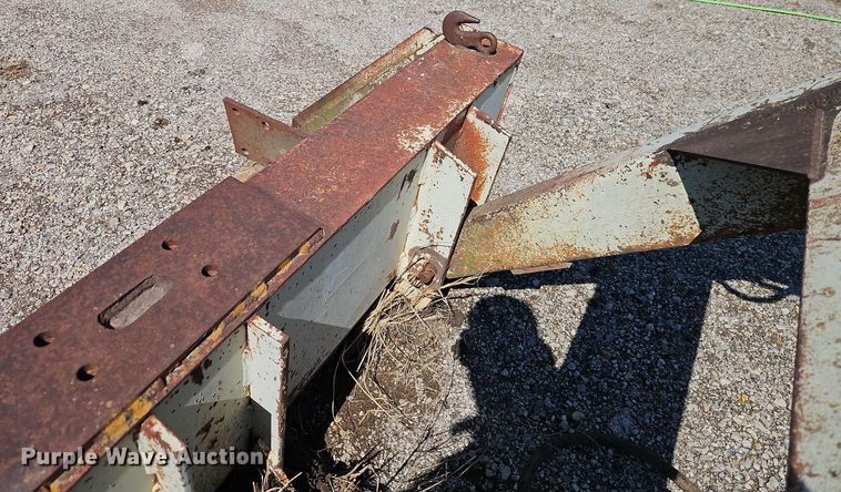 image for item DT7744 Farmhand 22 Loader loader bucket