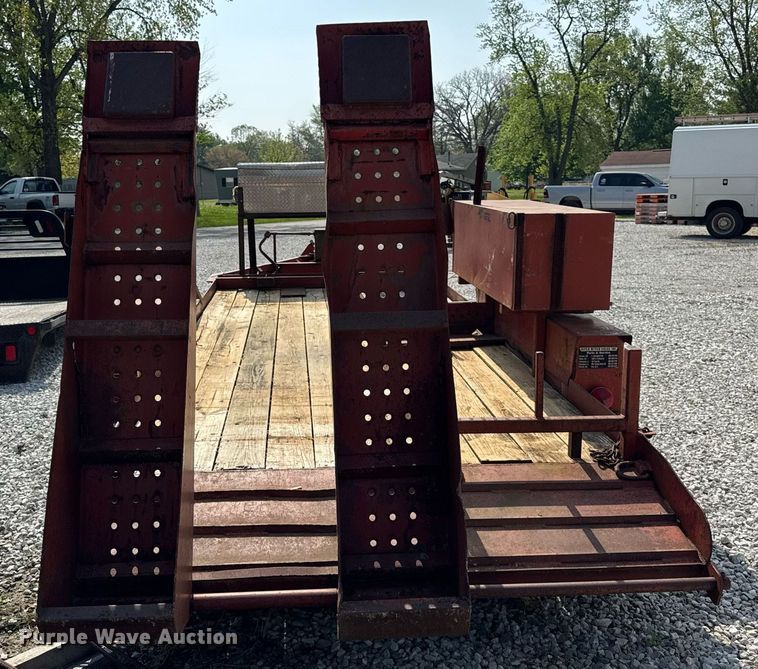 image for item DU3494 1997 Belshe T1-2EP equipment trailer