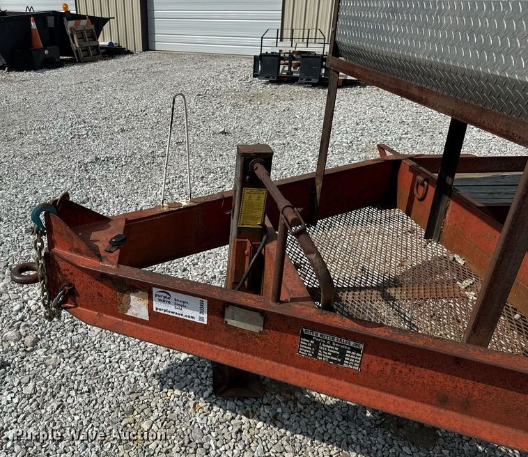 image for item DU3494 1997 Belshe T1-2EP equipment trailer