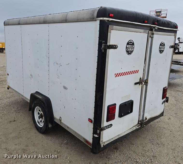 image for item DV1755 1995 Wells Cargo Enclosed cargo trailer