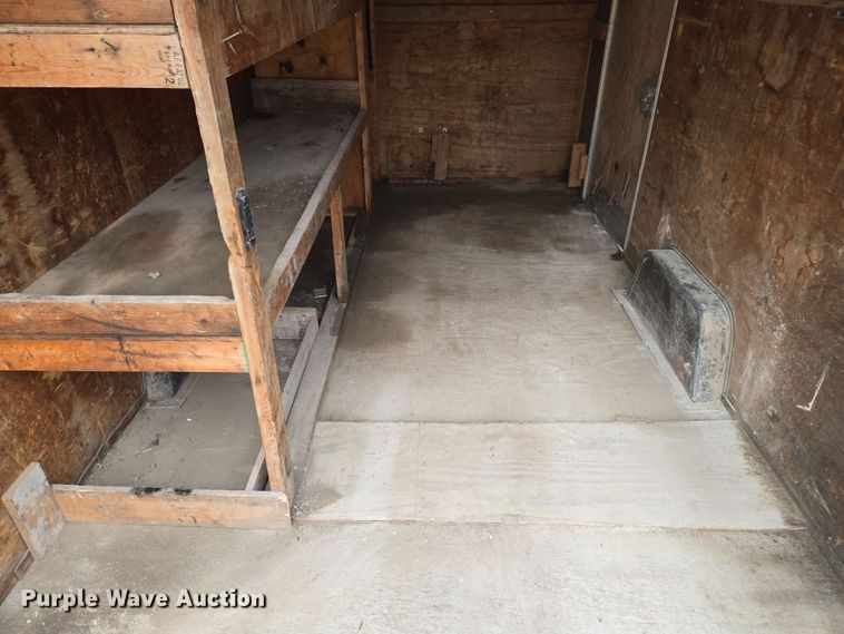 image for item DV1755 1995 Wells Cargo Enclosed cargo trailer