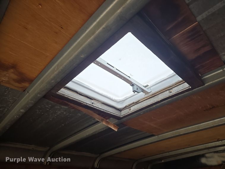 image for item DV1755 1995 Wells Cargo Enclosed cargo trailer